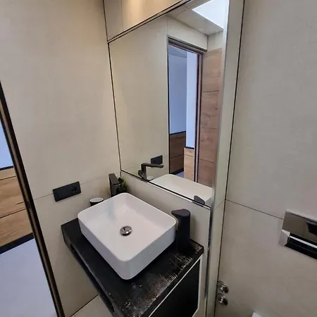 Sunset Modern Ocean View Apartman Apartament *